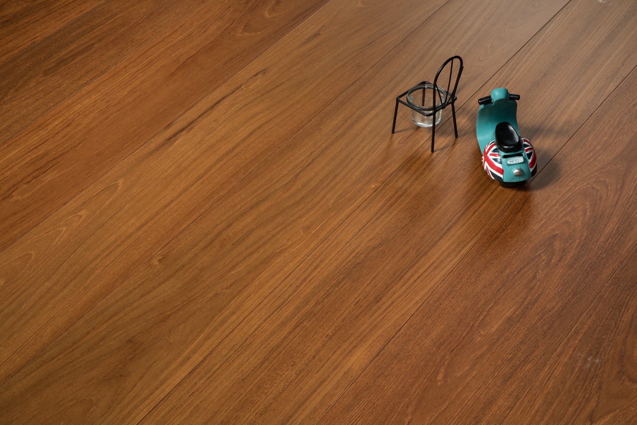 ARK Floors 多層實木複合地板 - 赤色幽谷